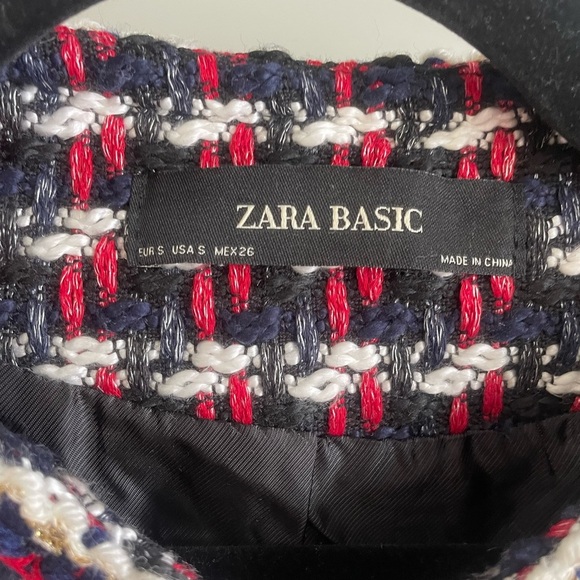 Zara Short Tweed Jacket with Buttons Size Small - Picture 4 of 5